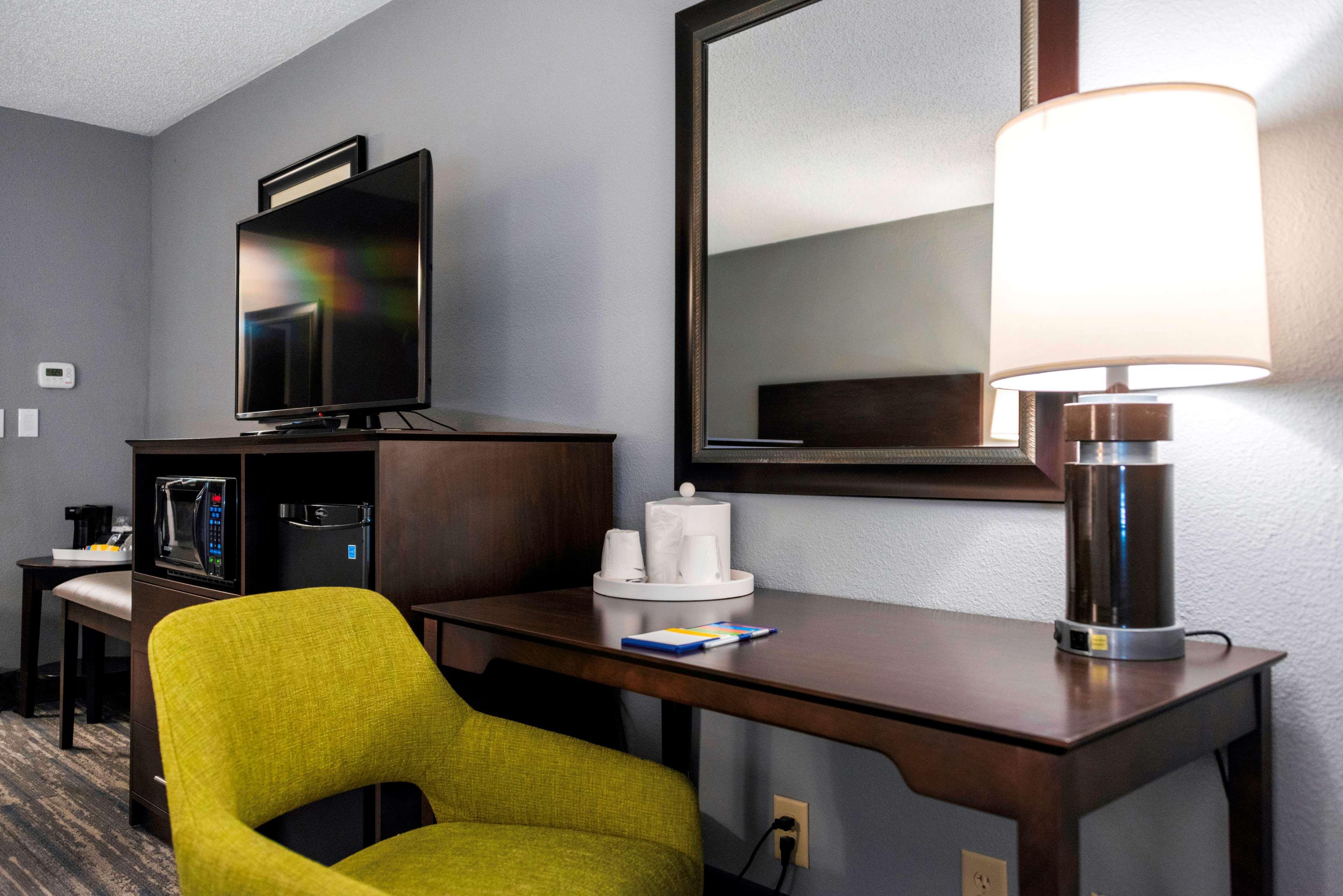 Hampton Inn Кінстон Екстер'єр фото