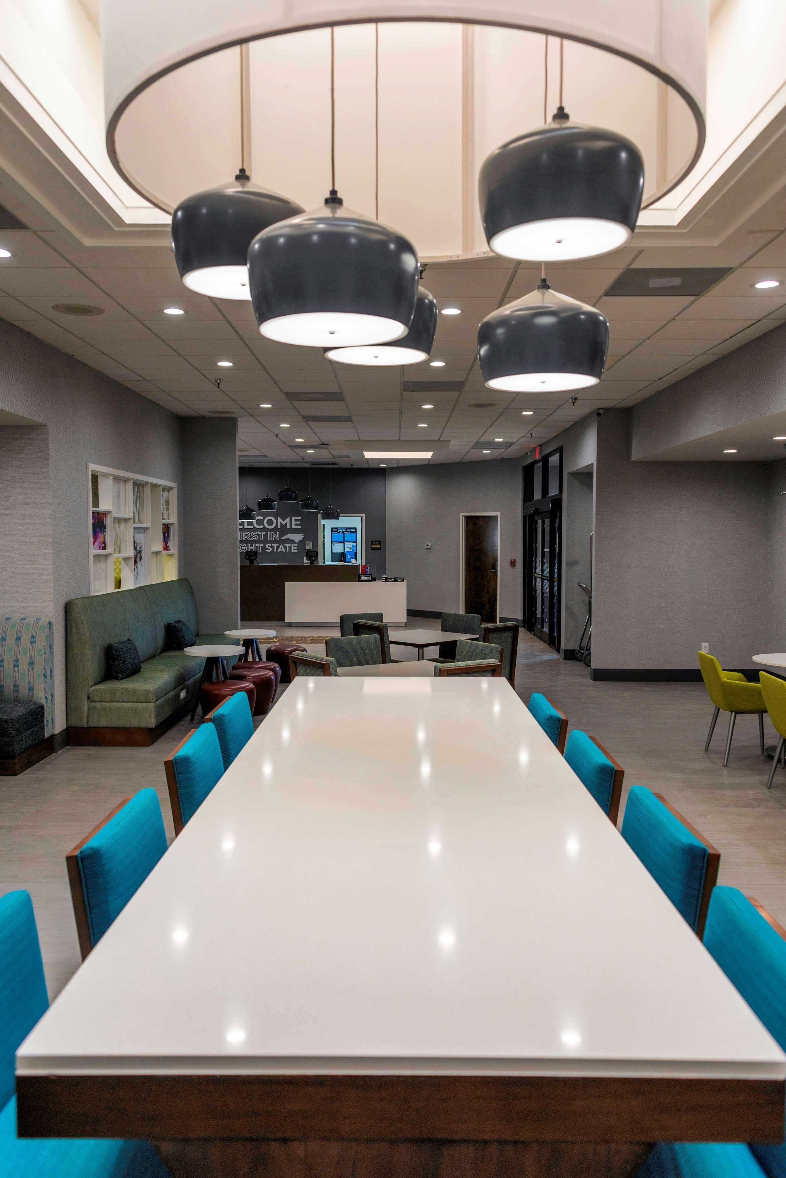 Hampton Inn Кінстон Екстер'єр фото