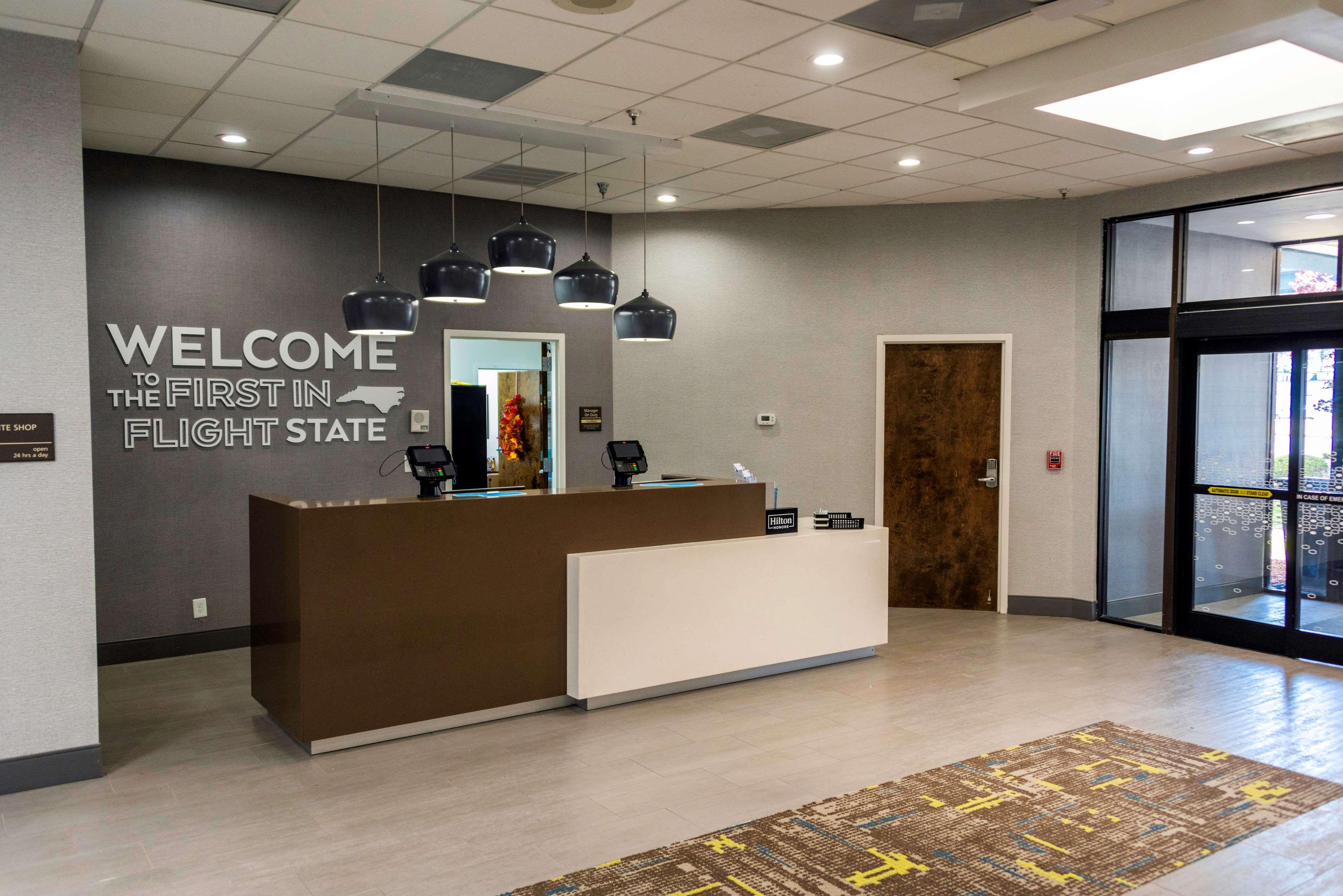 Hampton Inn Кінстон Екстер'єр фото