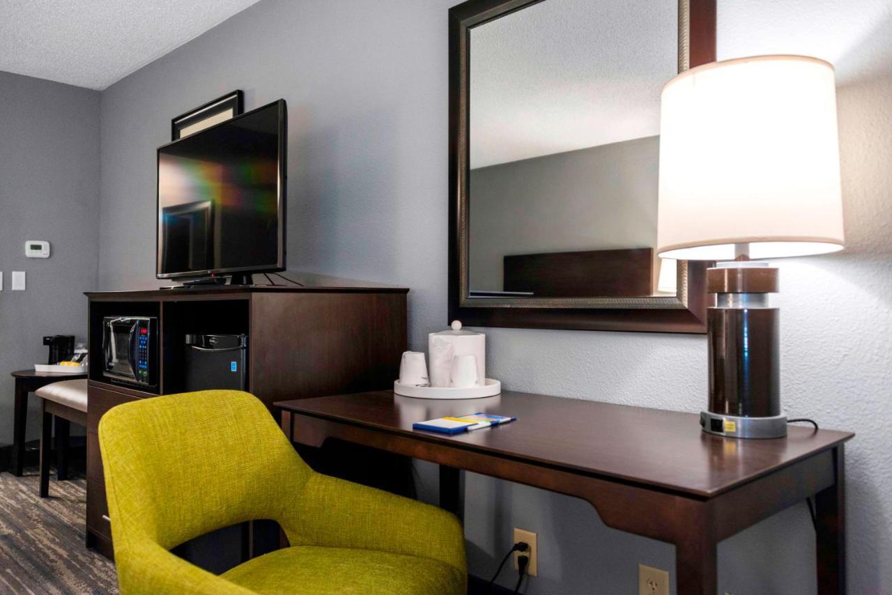 Hampton Inn Кінстон Екстер'єр фото