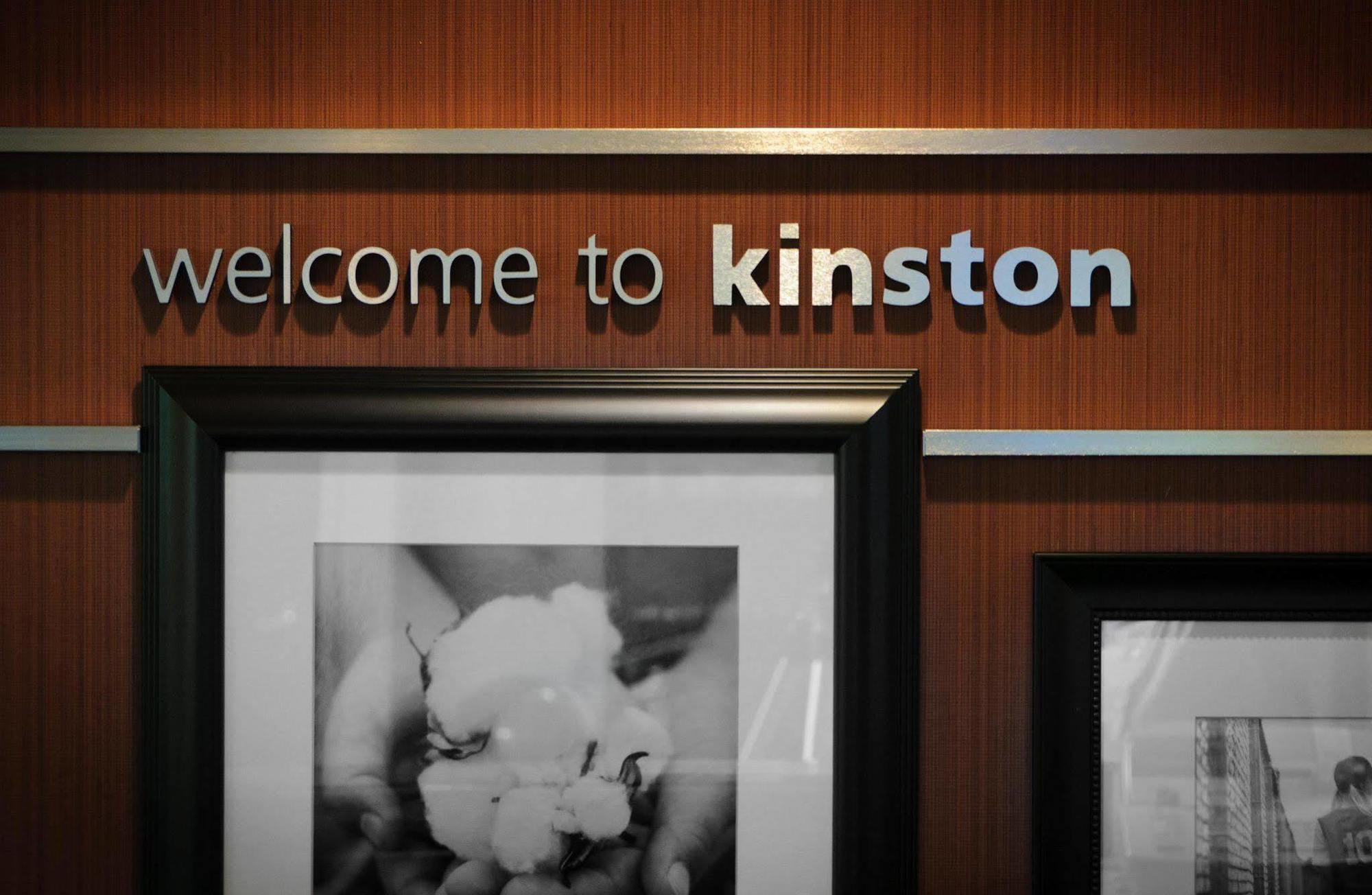 Hampton Inn Кінстон Екстер'єр фото